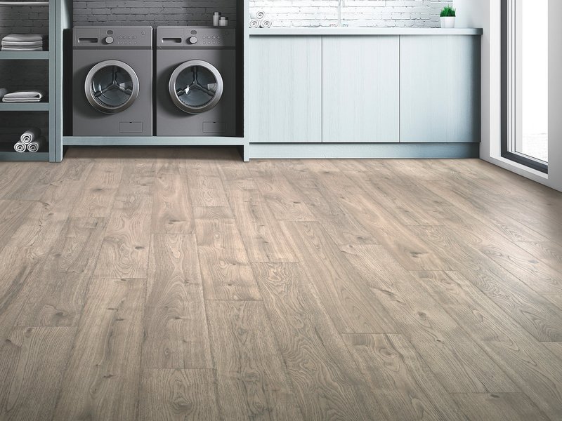 A Complete Laminate Floors Buying Guide: Pros, Cons, And More